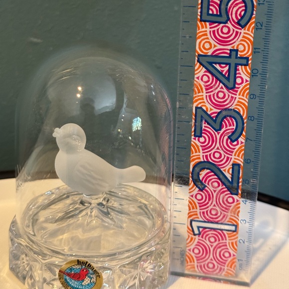 HOFBAUER Signed Byrdes Frosted Bird in a Lead Crystal Dome / Cage, 4.25" Tall. - Picture 7 of 8